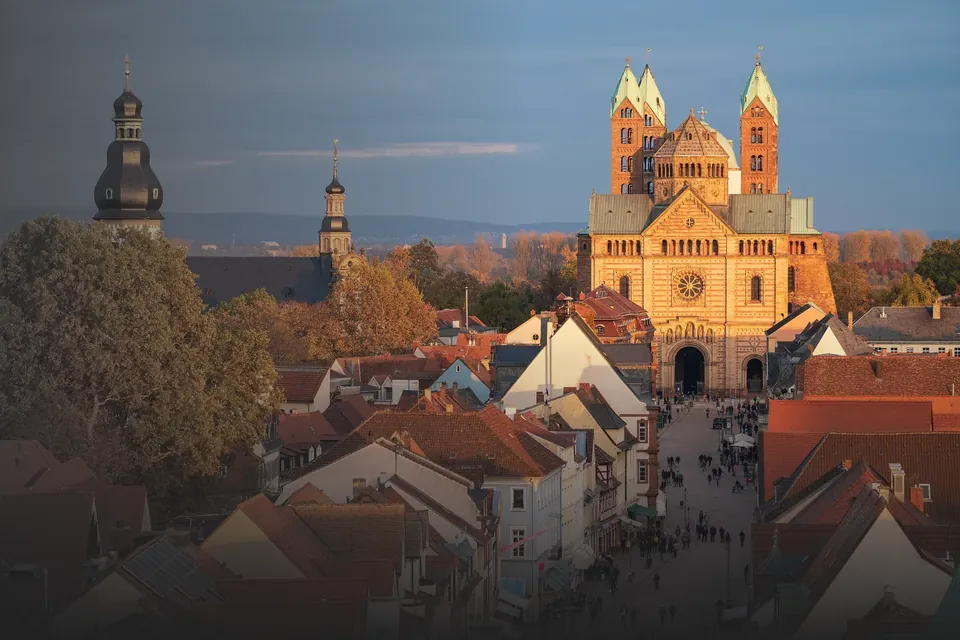 Blick über die Altstadt von Speyer auf den Kaiserdom