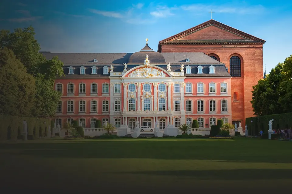 Kurfürstliches Palais und Konstantinbasilika in Trier